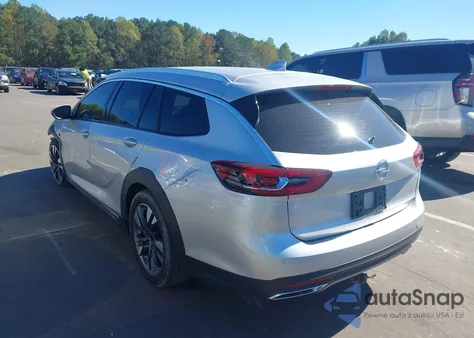 2019 Buick Regal Tourx Awd Essence from USA, damaged, VIN W04GV8SX9K1010882